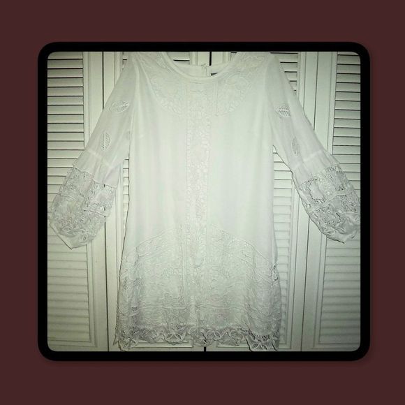 CHELSEA 28 DRESS WHITE EYELET EMBROIDERED FLORAL BOHO FLARE SLEEVE-WOMENS SIZE S - Picture 1 of 5